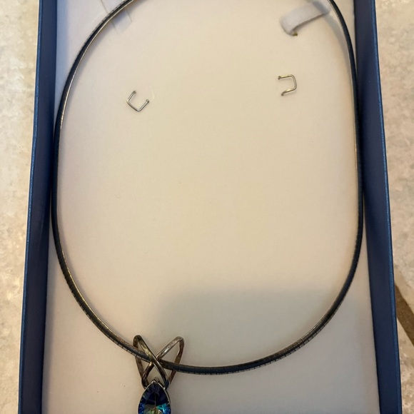 NIB Blue Topaz Teardrop Pendant Necklace - Picture 2 of 4